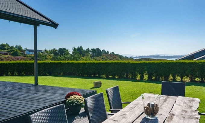 Torangsvag House | 6 person holiday home in TORANGSVÅG-By Traum