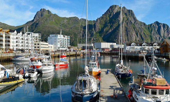 Svolvaer House | 6 person holiday home in Svolvær