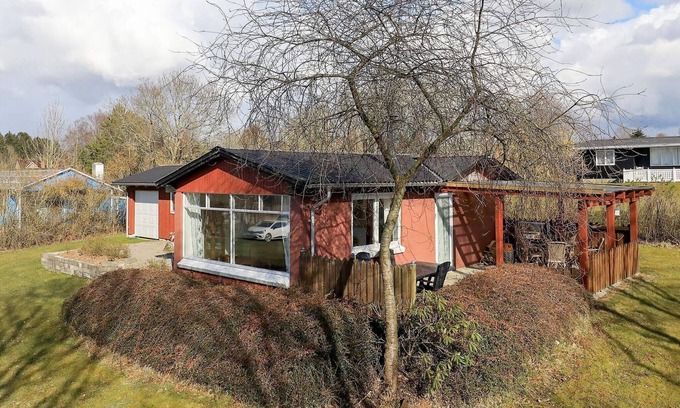 Hvalpsund House | 6 person holiday home in Farsø-By Traum