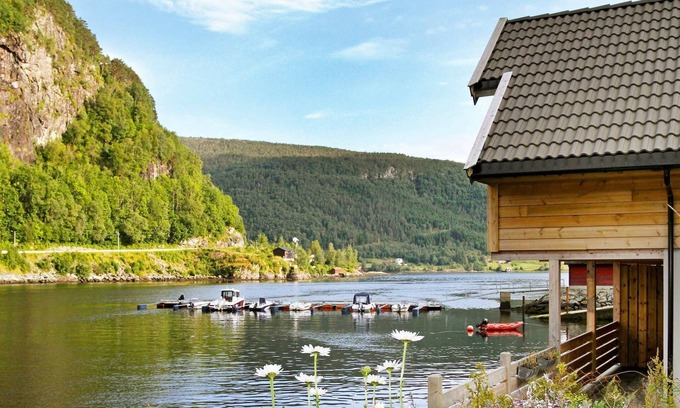 Leirvik House | 6 person holiday home in Leirvik i Sogn-By Traum