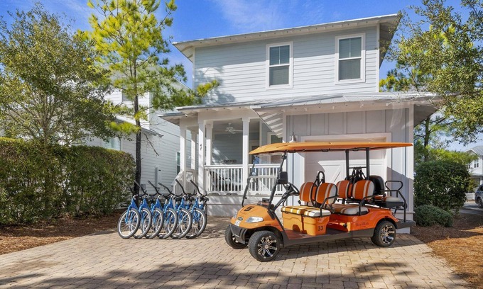 Santa Rosa Beach House | 6-Seater Golf Cart & 6 Bikes! Spacious Porches! Balconies w/Views of the Pond!