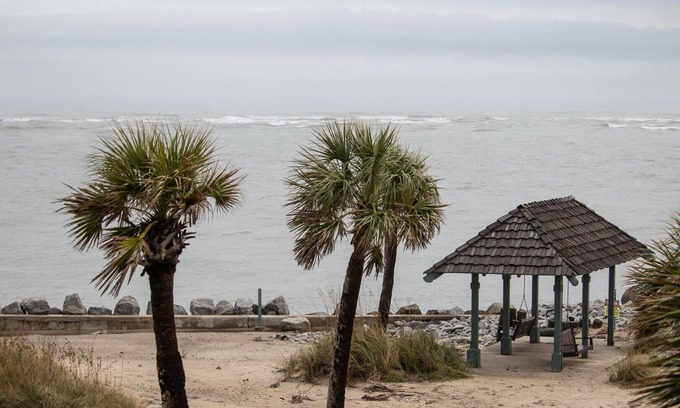 Saint Helena Island Villa | 646 New Haven - New to VRBO! Resort Access Included!
