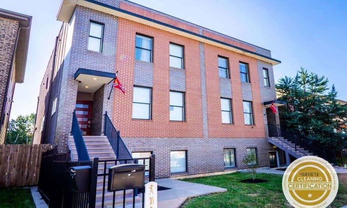 Central West End House | 6BR/4.5BA 4-Floor Home | Sleeping 17/ABODEbucks