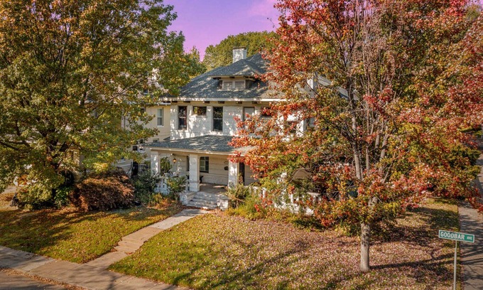 Central Gardens House | 6BR Home | Private Pool & Spa | Games | Gazebo