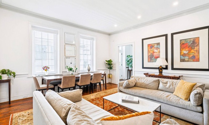 Cannonborough Elliotborough House | 6C at StPhilipSquare, One Block to King, Classic Charleston Comfort