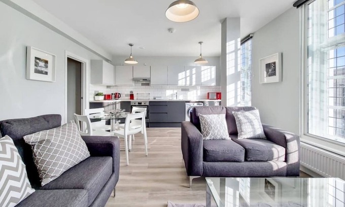 Twickenham Riverside Apartment | 7 Brewers Lane - 1 bedroom apartment