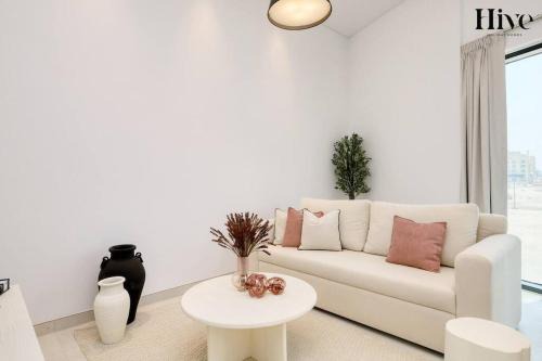 Jebel Ali Apartment | 7 By Aurora 106