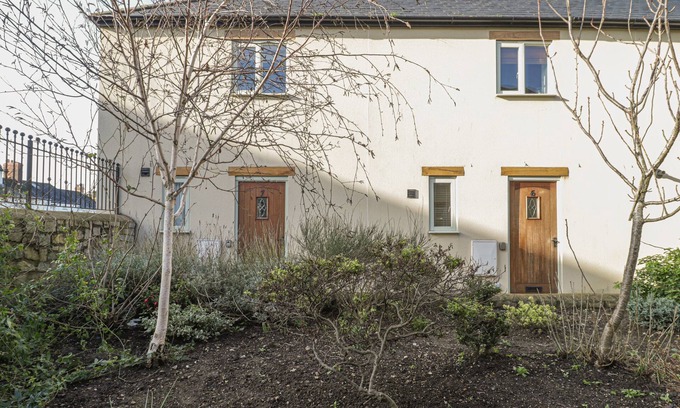Watchet Cottage | 7 MALT HOUSE COURT, family friendly, with a garden in Watchet