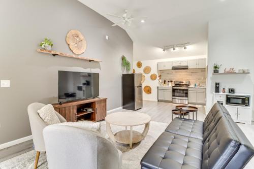 Lansford House | 7 Mi to Whitewater Rafting Cozy Lansford Cabin!
