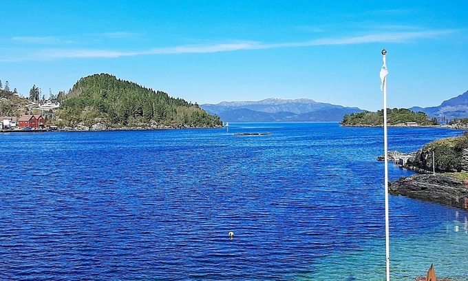 Sjernarøy Apartment | 7 person holiday home in Sjernarøy