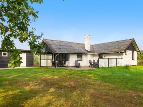 Knebel House | 7 person holiday home in Knebel-By Traum