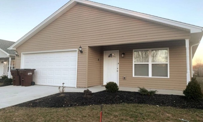 Middletown House | 704 diamond loop new listing