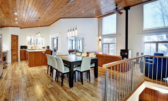 Stoneham Ski Chalet | 76.5 Chemin de la Perdrix