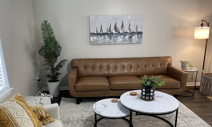 Grandview House | 7Q/3.5 Bath Newly Remodeled2200Sqft Midcentury Stay
