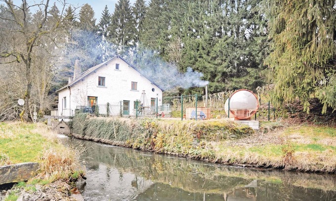 Herbeumont House | 8 bedroom accommodation in Herbeumont