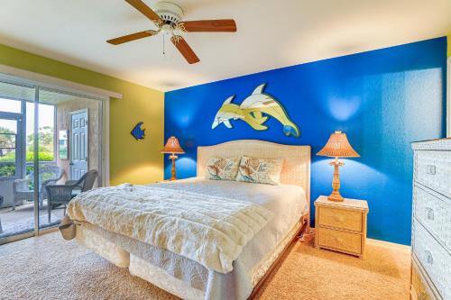 Englewood Apartment | 8 Mi to Beach with Pool Access Englewood Condo!