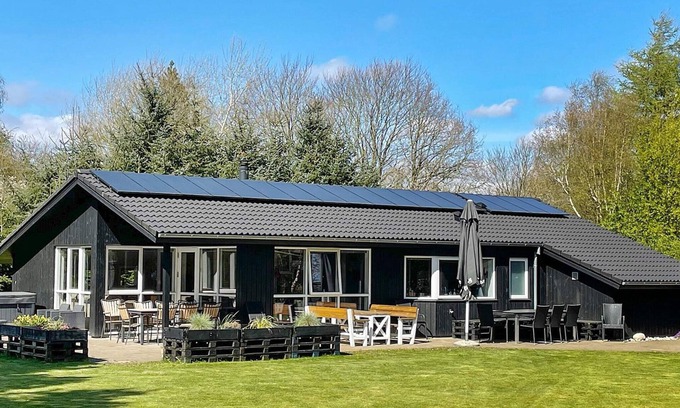 Jegum House | 8 person holiday home in Oksbøl-By Traum