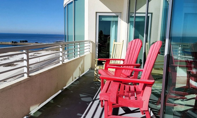 Biloxi Condo | 805oc Enjoy panoramic views of the Gulf! " Aqua Bliss "