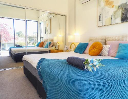 Bentleigh East Apartment | 89B - Your Dream Stay Business or Travel Mornings with coffee in Bentleigh