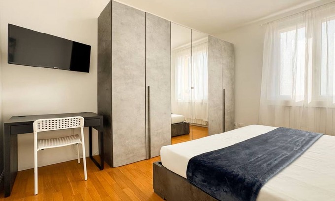 Tricolore Apartment | 8th floor - Milano view