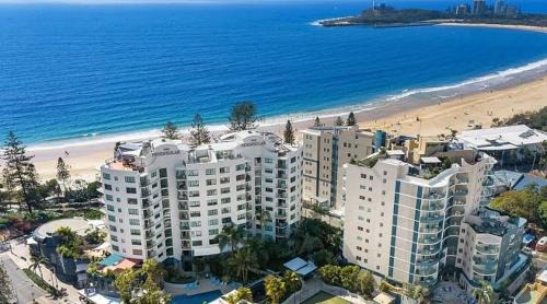Mooloolaba Apartment | 8th Floor Sunny Escape at Landmark Resort