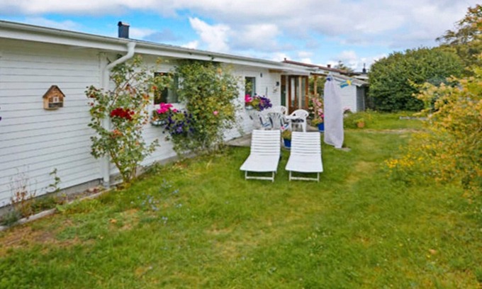 Skummesloevsstrand House | 9 person holiday home in Skummeslövsstrand