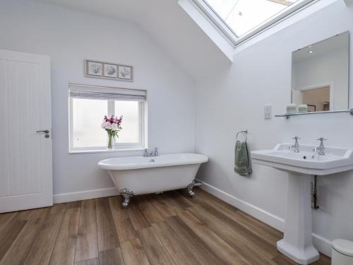 Guisborough House | 96 Church Street