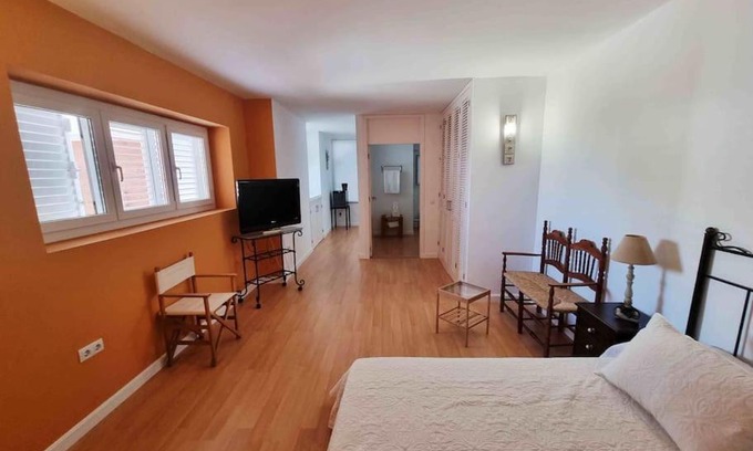 Carboneras Apartment | A 30 metros de la playa, en chalet.