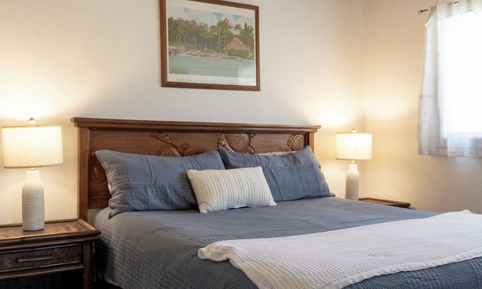 Lanikai House | A 60 second walk to Lanikai Beach! Two separate studios with air conditioning!