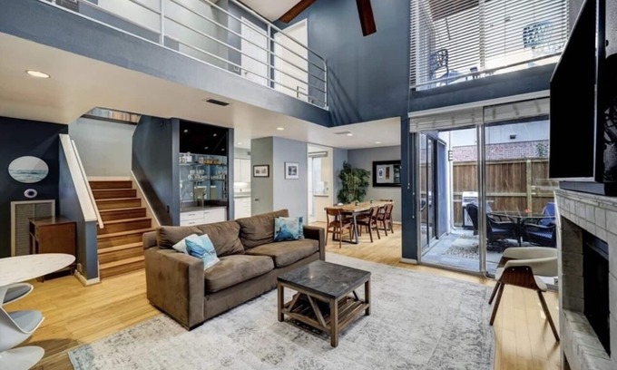 Houston House | A beautiful spacious home in the heart of Houston
