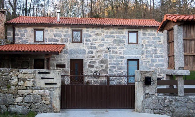 Maceira House | A CASA DA MOREIRA - Casa rural en Ponte Maceira