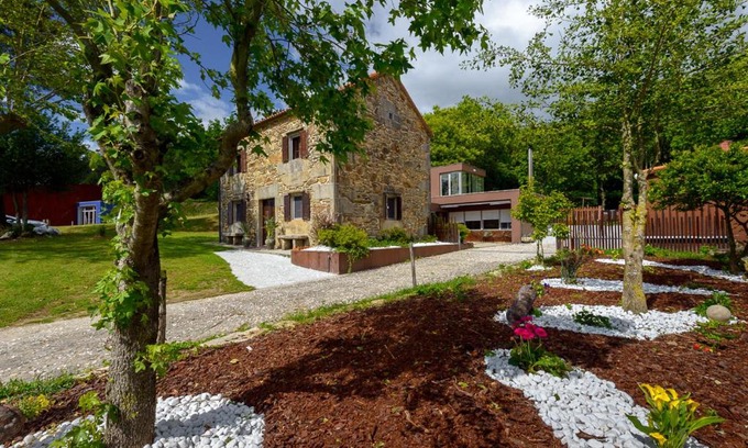 Dumbria House | A casa do avo Andres