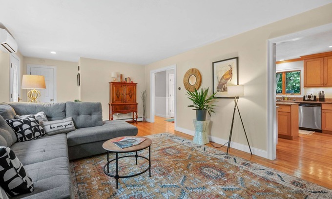 Orleans House | A Change of Pace: Relaxing Orleans Getaway