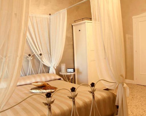 Lecce House | A Class