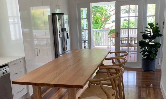 Wavell Heights House | A Cosy Post-war Cottage