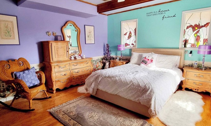 Trophy Club House | A cozy and comfortable retreat with a jacuzzi bathtub.