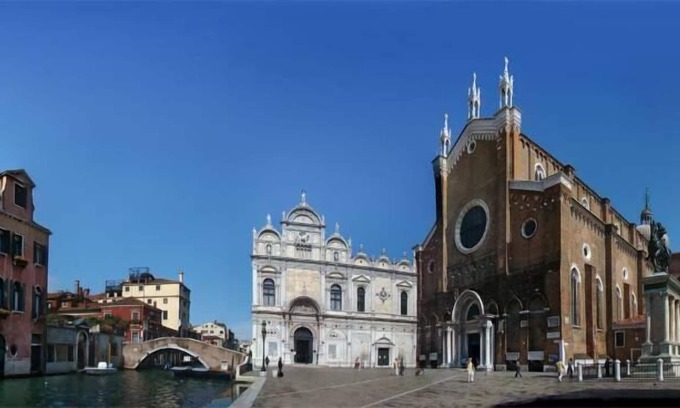 Castello Apartment | A doll 's home in the heart of Venice near Campo San Giovanni e Paolo