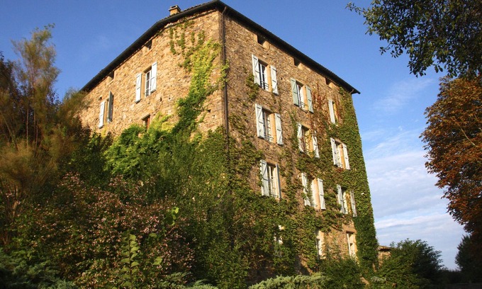 Cordes-sur-Ciel House | A factory of the XIXth century entirely to oneself with friends or for a whole family