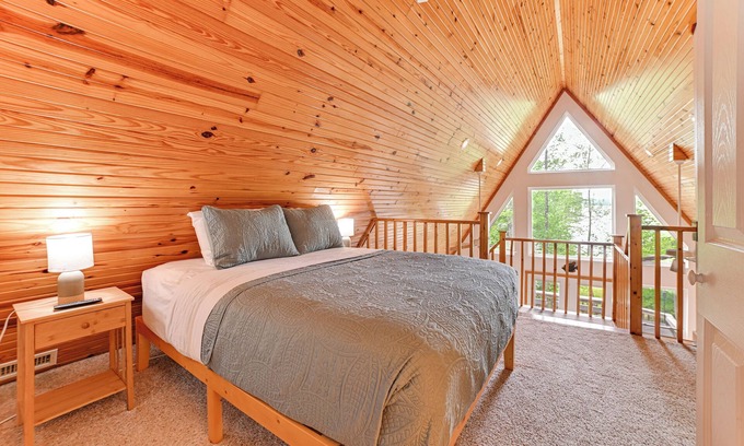 Cadiz Cabin | A-Frame Cadiz Cabin on Lake Barkley w/Boat Dock!