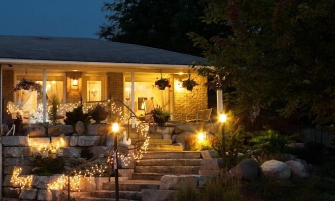 Stratford Bed & Breakfast | A Garden Stroll B&B