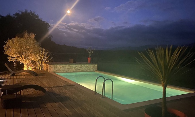 Coarraze House | A haven of peace facing the mountains