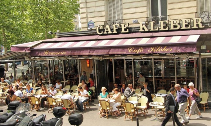 Chaillot Apartment | A HAVEN OF TRANQUILITY JUST STEPS FROM THE ICONIC ARC DE TRIOMPHE-AVENUE KLÉBER