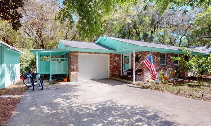 Jekyll Island House | A Hidde Gem Duplex 2 bedrooms, 1.5 bathroom