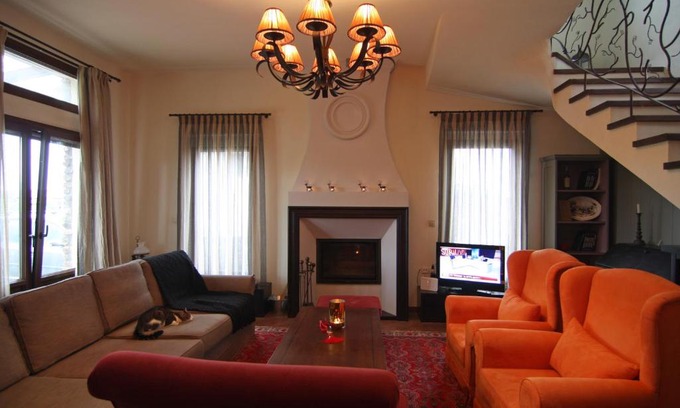 Sintiki Villa | A luxury mansion near Kerkini lake (Villa Oriana)