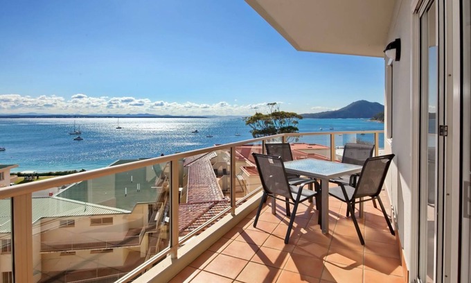 Shoal Bay House | A modern apartment with waterviews across Shoal Bay