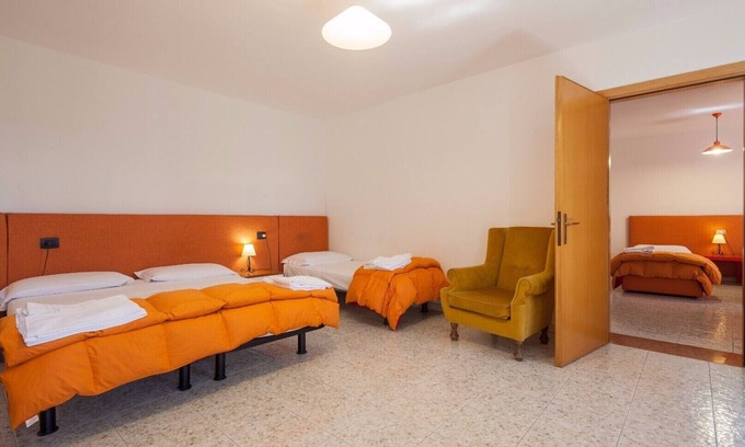 Caprino Veronese Hotel | A old inn that is an italian landmark . about 200 years old "SUITE 3"