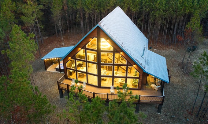 Broken Bow Cabin | A one-of-a-kind architectural masterpiece with massive window wall with view!