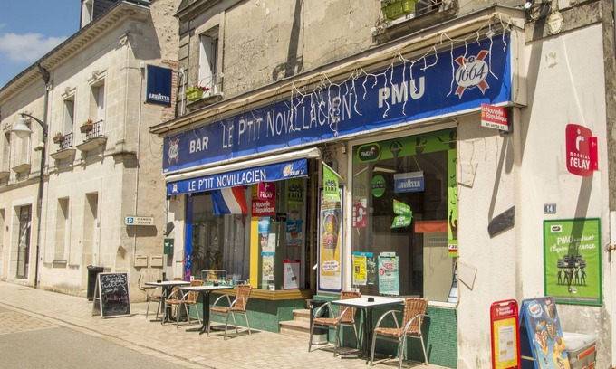 Neuille-Pont-Pierre House | a Partir du Mois d Avril et au Moins Pour 3 Mois Voir Plus Selon la Demande