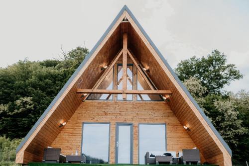 Albesti Ski Chalet | A pe lac