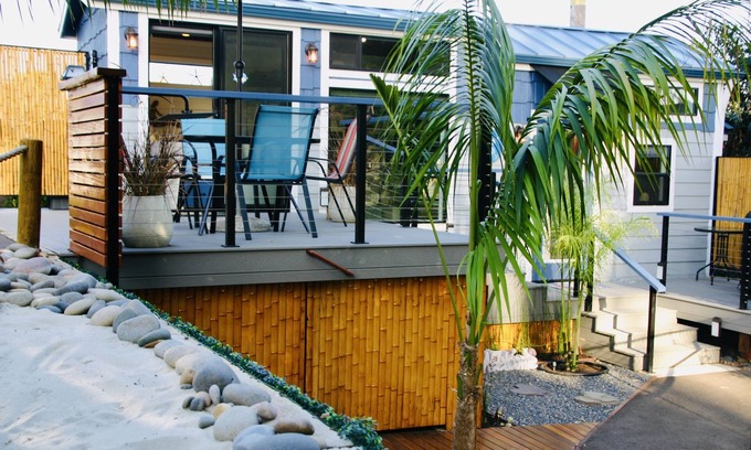 Encinitas Cottage | A Playful & Unique Getaway For Two